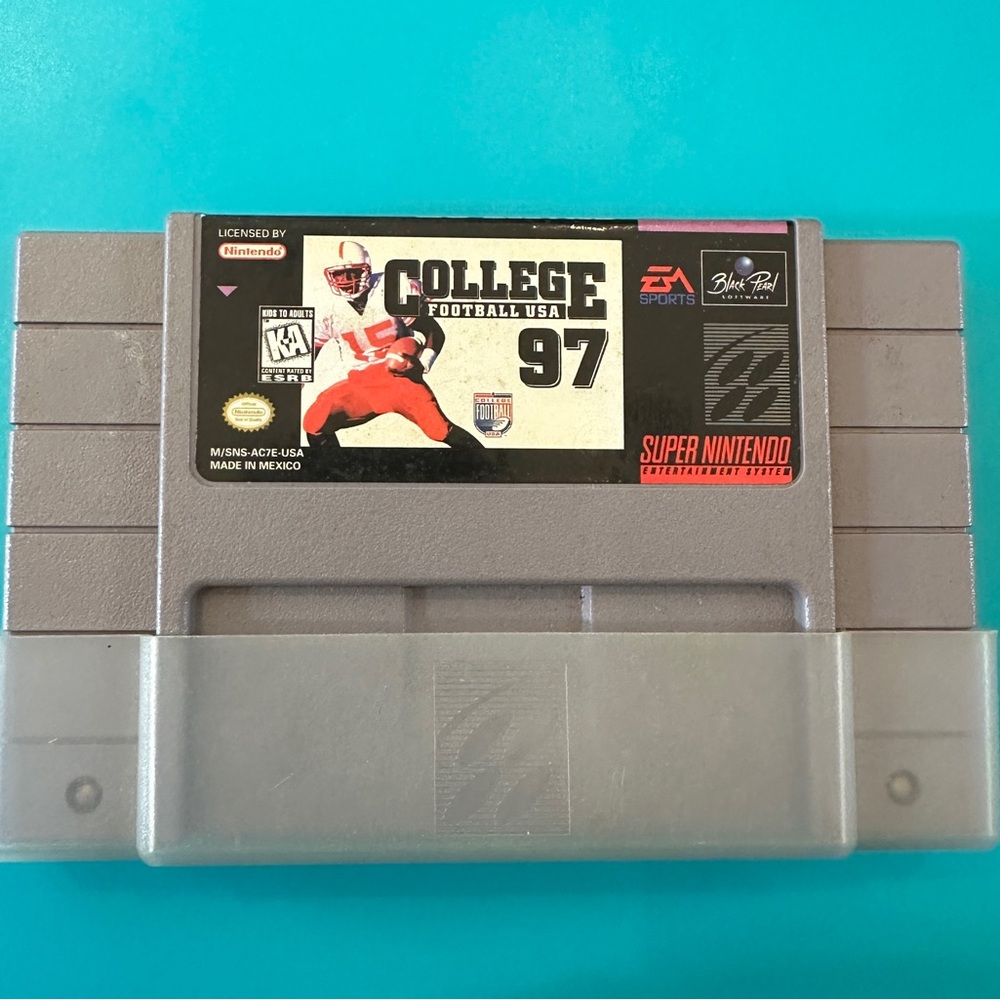 Super Nintendo - College Football USA 97